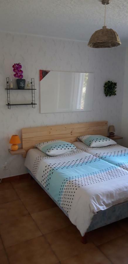 Bed and Breakfast Le Flamant Rose Salin-de-Giraud Exterior foto